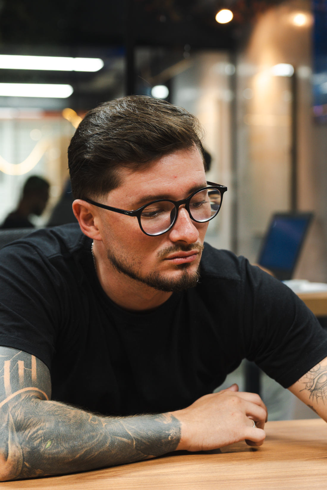 Diogo Fernandez operando no terminal de investimentos