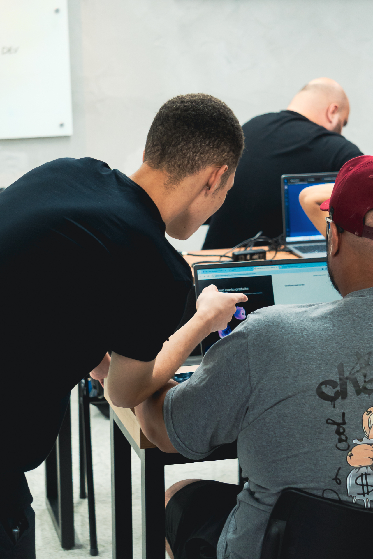 Mentoria prática em laboratório de IA na JYNX Educação